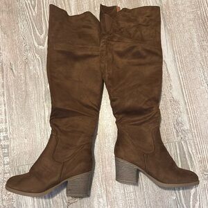 Tall boots chestnut